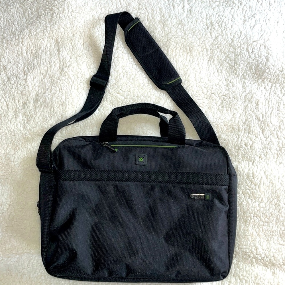 Solo laptop/tablet briefcase